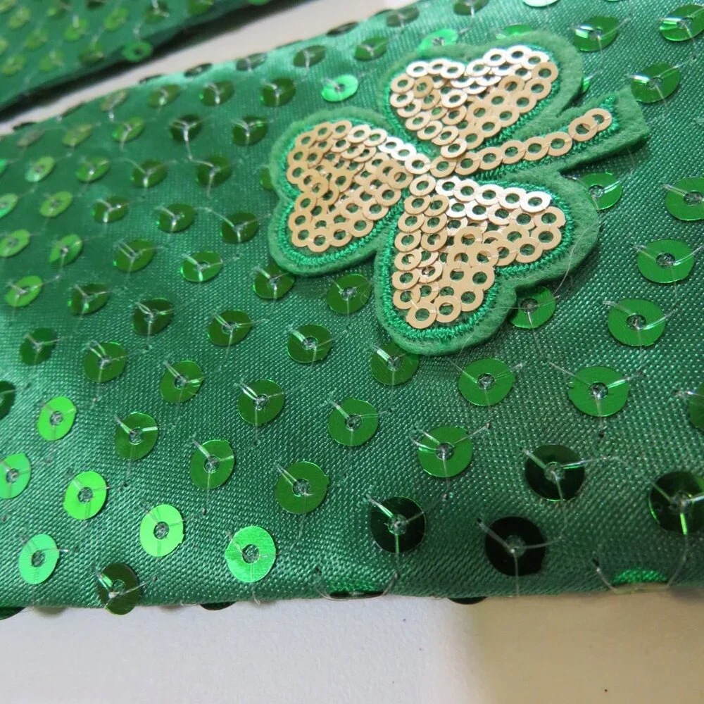 St Patrick's Day party items (suspenders, tie, wall décor & invitations)